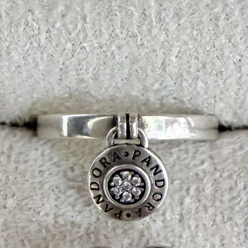Anillo Pandora colgante
