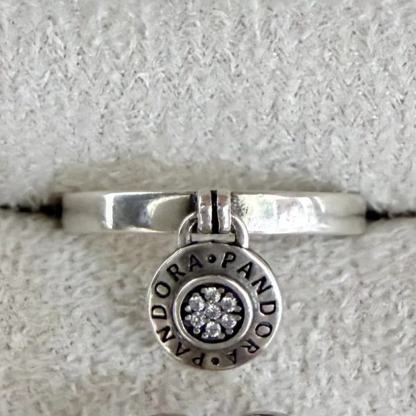 Anillo Pandora colgante