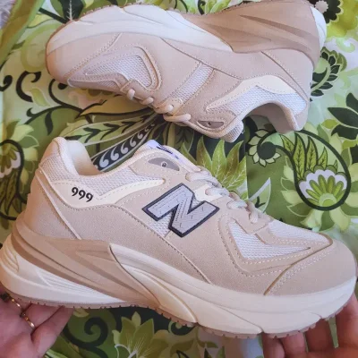 New balance 999