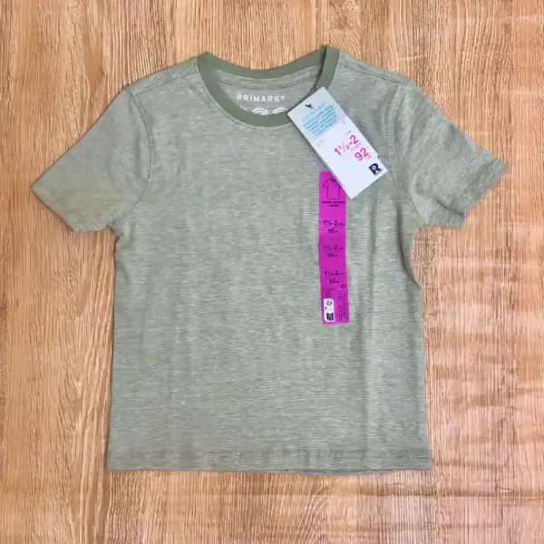 Pulóver color verde con rayas