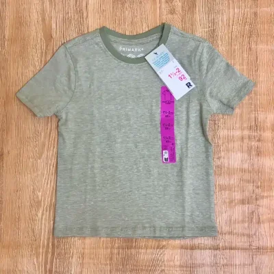 Pulóver color verde con rayas