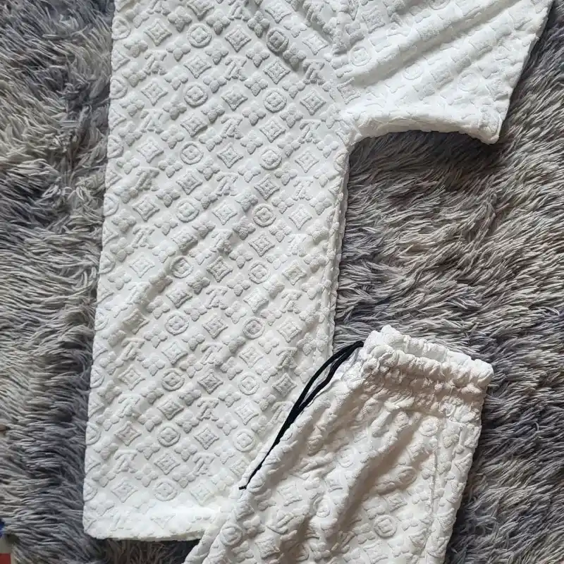 Conjunto de hombre blanco LV