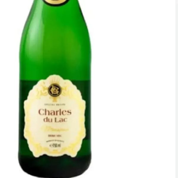 Sidra Charles du Lac