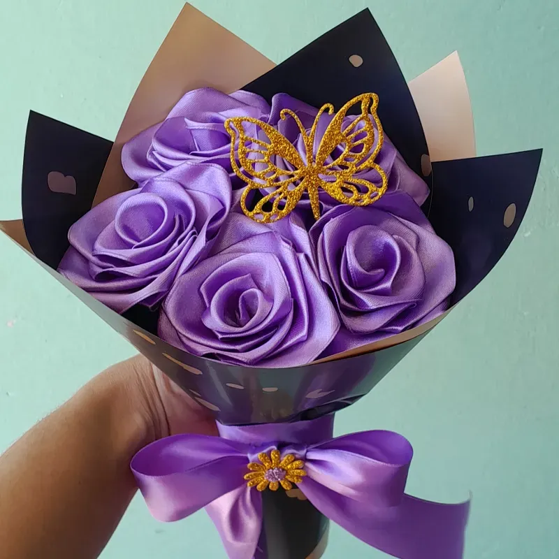 Ramo de rosas eternas