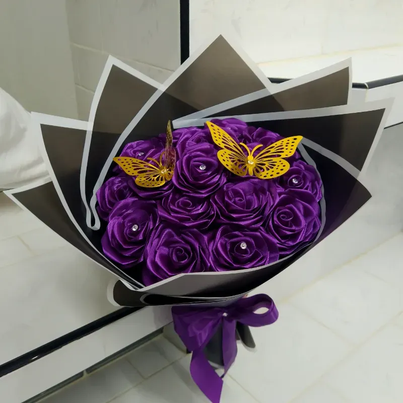 Ramo de rosas eternas