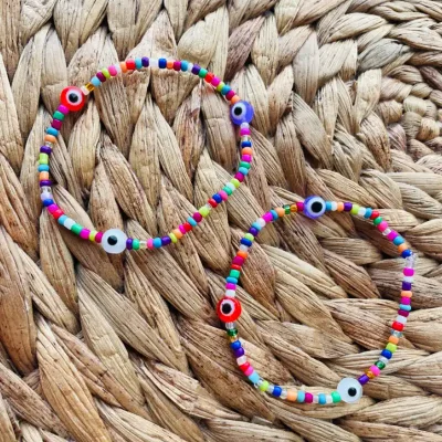 Pulsera de cuentas de colores con ojitos turcos