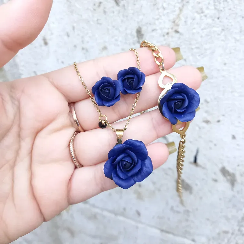 ✨Conjunto de Rosas Azul Índigo✨