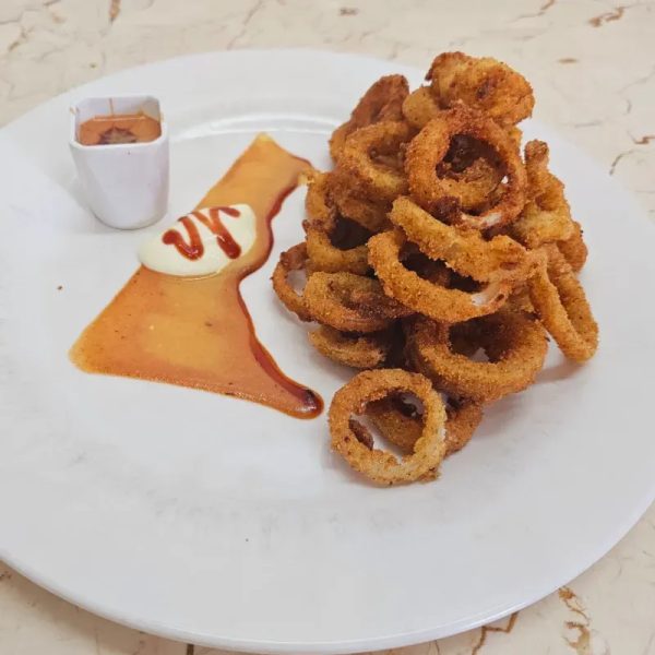 Aro de Cebolla con Salsa Rosa