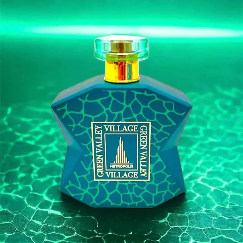 Metropolis Green Valley Village Eau De Parfum Unisex 3.4 fl oz 3.4 oz – Fragancia original de Dubái – Con notas superiores de litchi, cassis y mandarina naranja