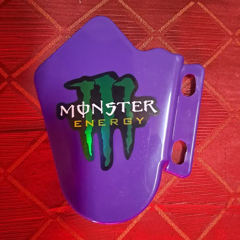 EMBELLECEDOR  DE PINZA DE FRENO DELANTERO DERECHO 