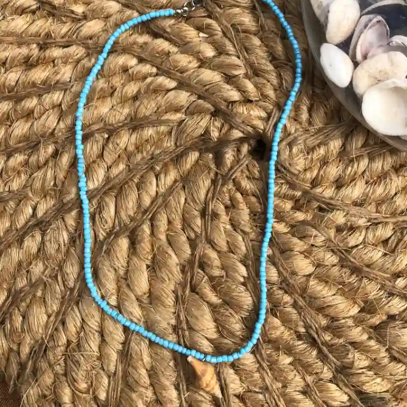 Collar de mostacillas