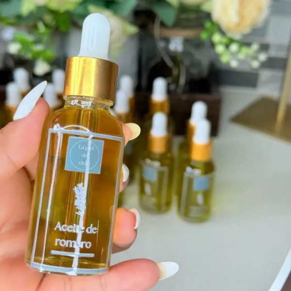 ✨ Aceite de Romero de “La Piel del Cielo”