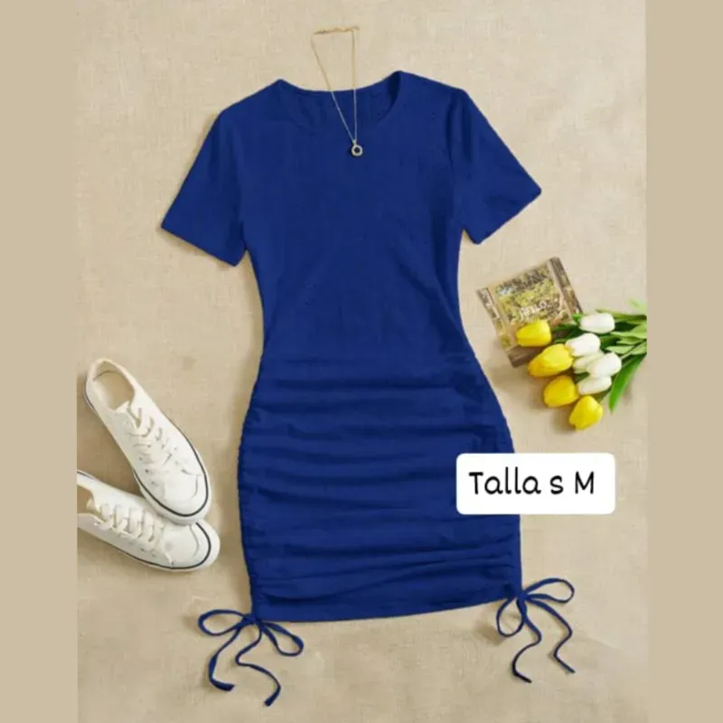 Vestido de mangas cortas con lazos