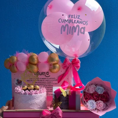 Ancheta con bouquet de rosas sencillo