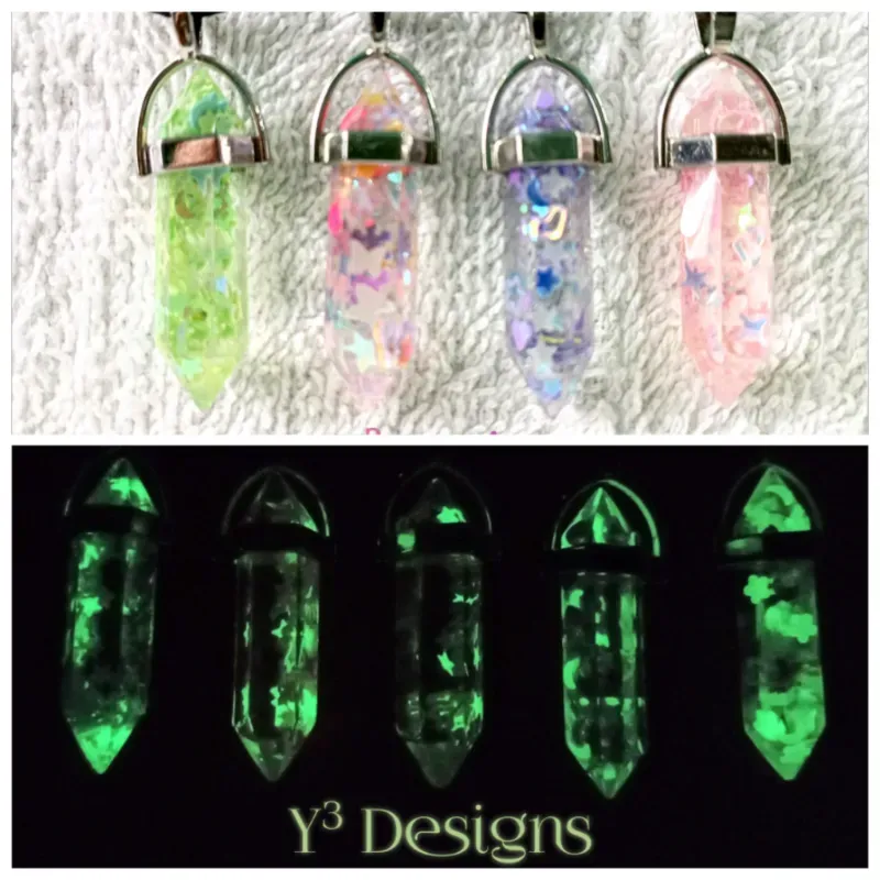 Collares con Dijes de Cuarzo Fluorescentes