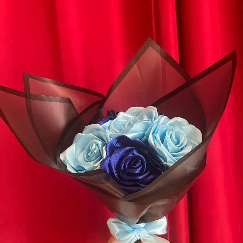 Ramo de 7 Rosas Eternas