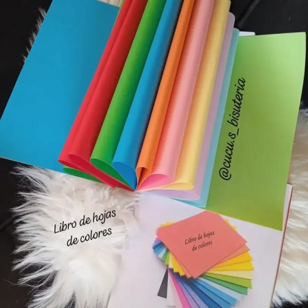 Libro de hojas de colores