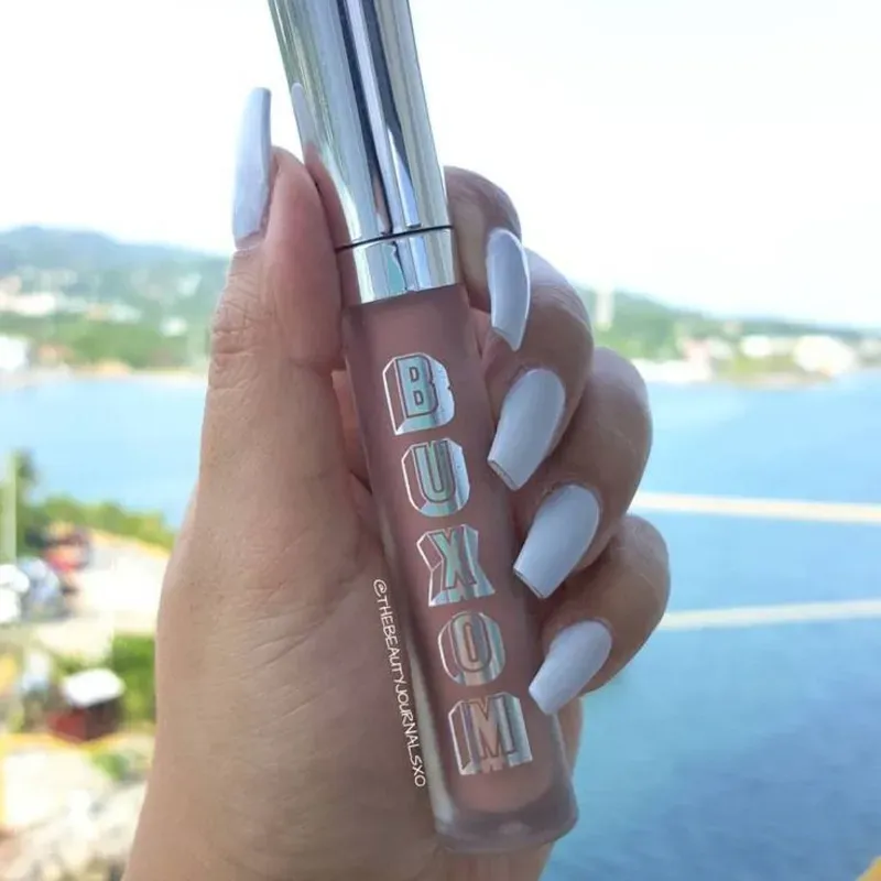 Brillo labial buxom