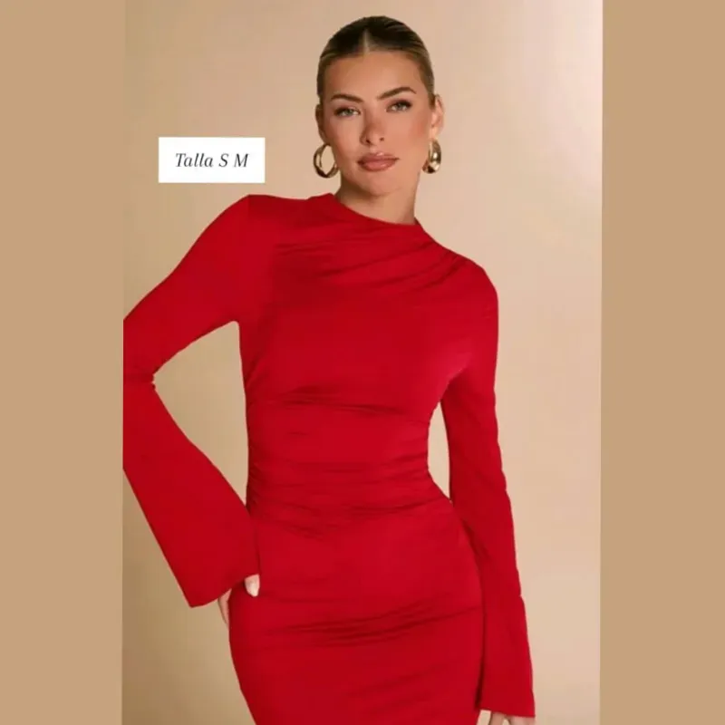 Vestido de mangas anchas