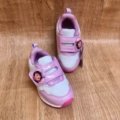 Zapatos de "Hey Gaby" color rosado