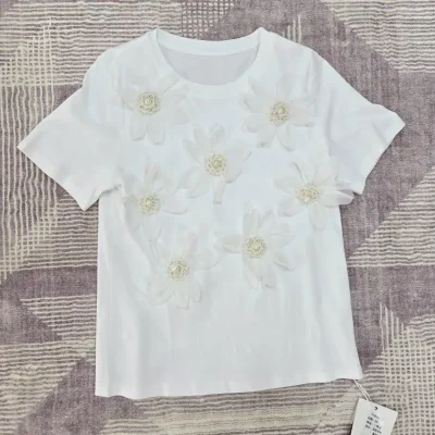 Pulover blanco de flores