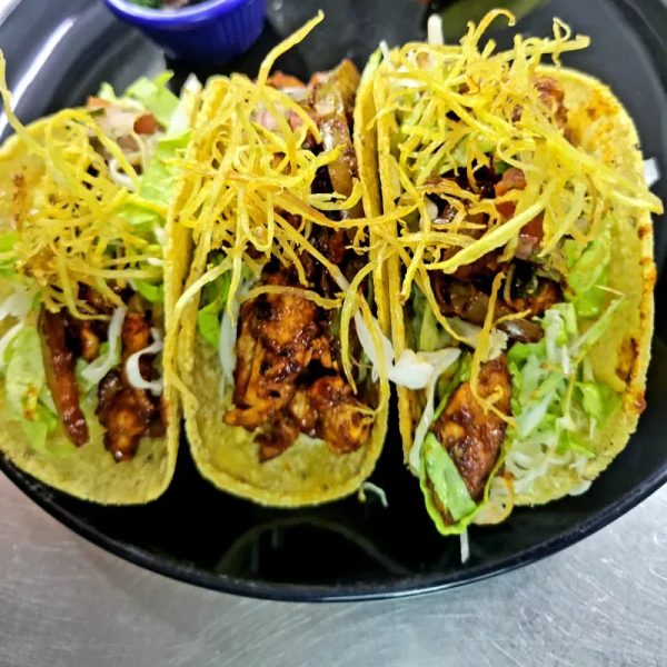 Tacos mexicanos de cerdo/ Mexican pork tacos