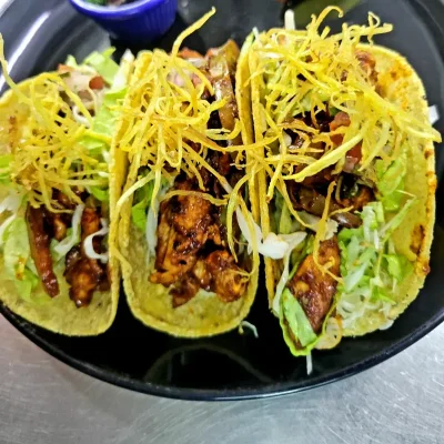 Tacos mexicanos de cerdo/ Mexican pork tacos
