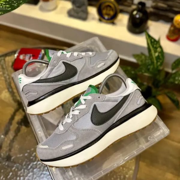 Nike variada