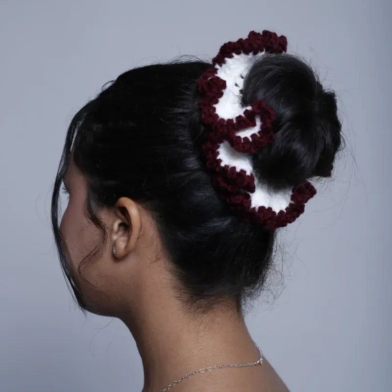 Scrunchie blanco y rojo vino XL