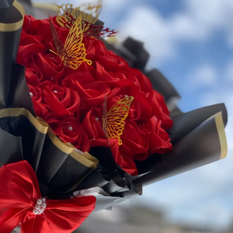 30 rosas eternas 