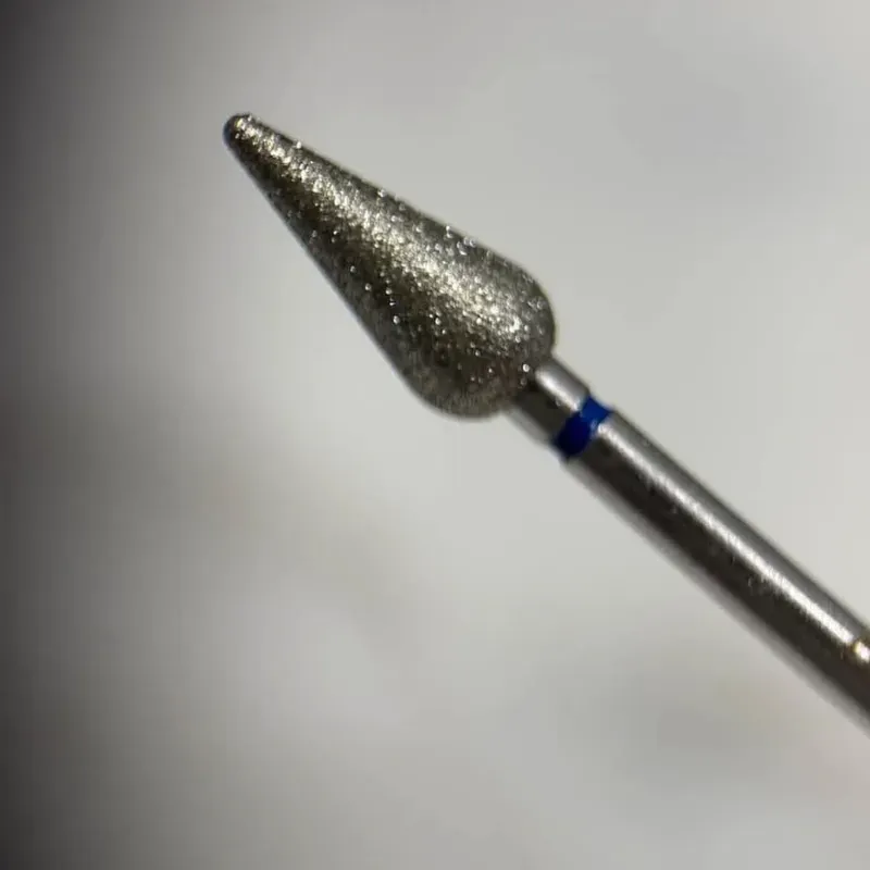 Bit manicura y pedicura en seco