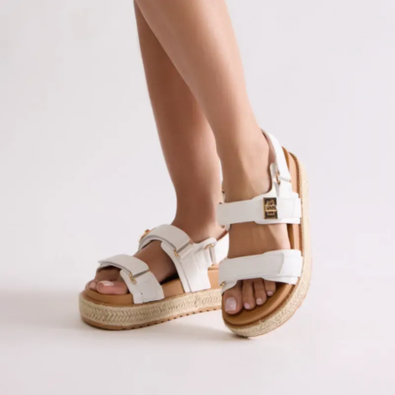 Sandalias altas blancas