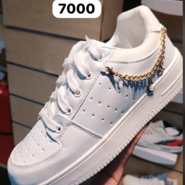 Tenis