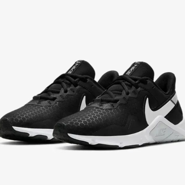 Nike Legend Essential 2 Women's Workout