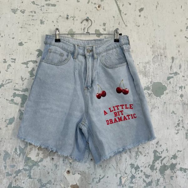 Shorts mezclilla a bit dramatic