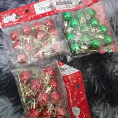 Paq 12 bolas 2 cm verdes o rojas