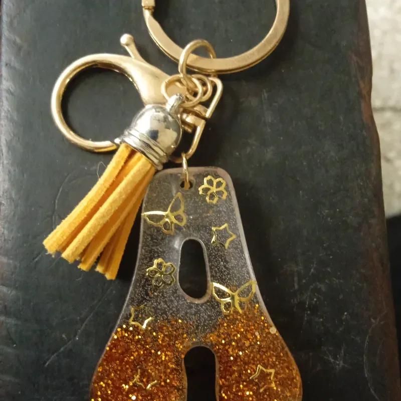 Letra "A" lista para personalizar