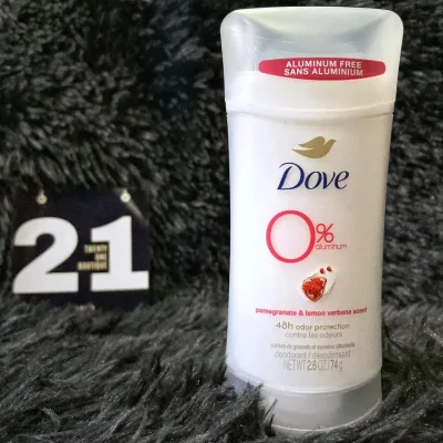 Desodorante de pasta Dove