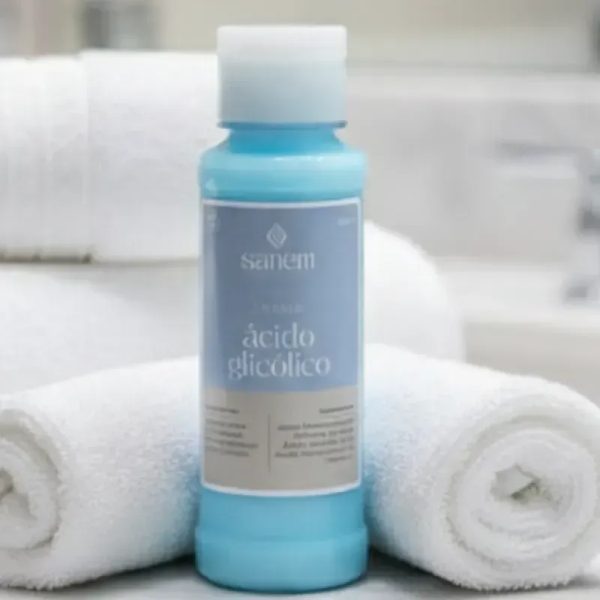 Crema de acido glicolico y acido hialuronico