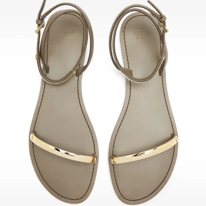 Sandalias detalle dorado