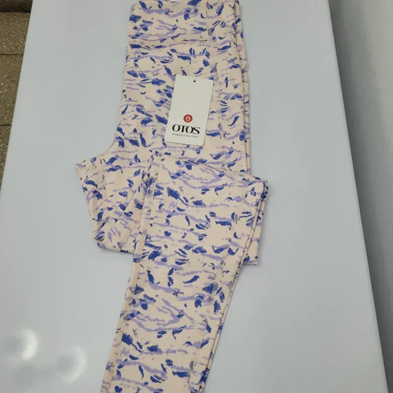 Leggins OTOS designed in new york