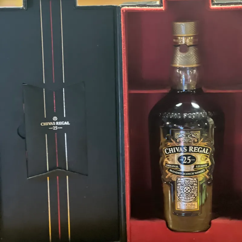 Chivas Regal 25 años