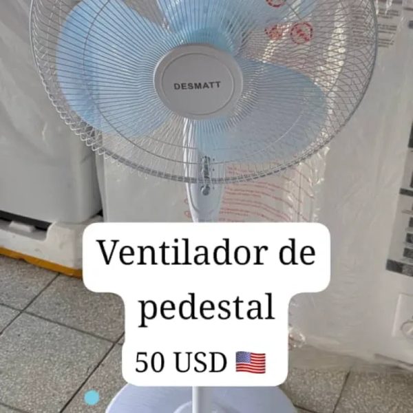 Ventilador de pedestal