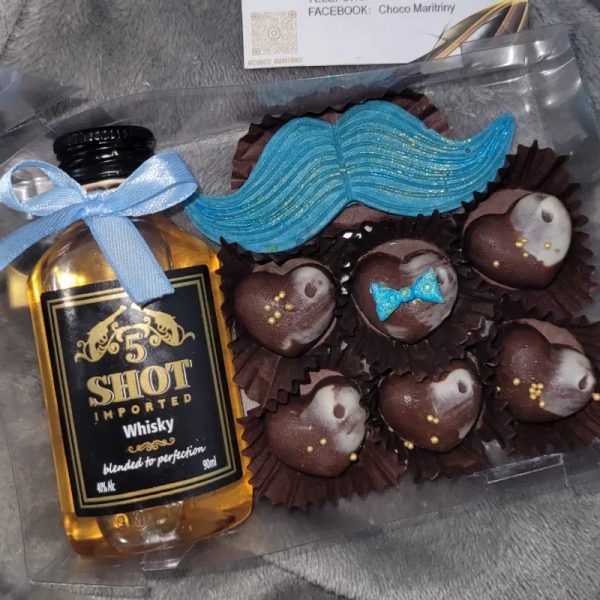 Caja chocolate y botellita