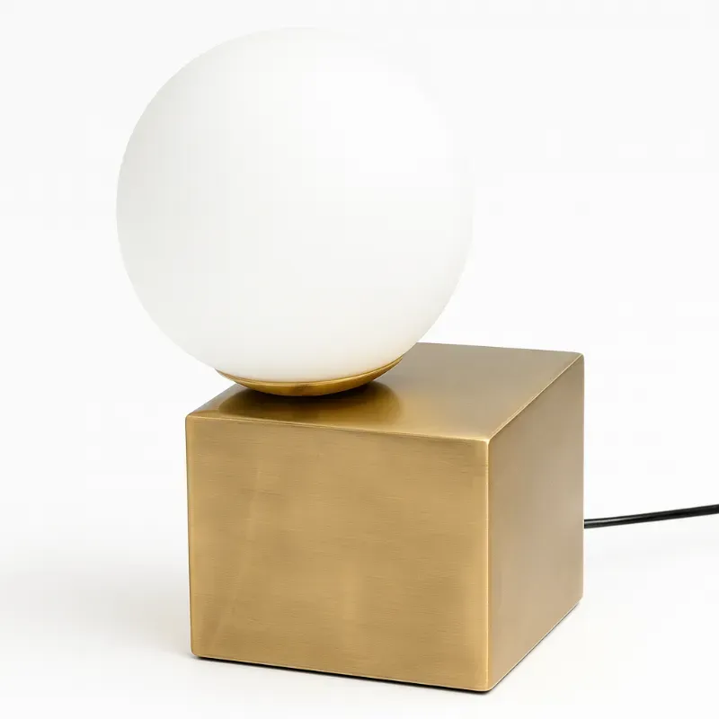 Lámpara de mesa - Cúbica dorada