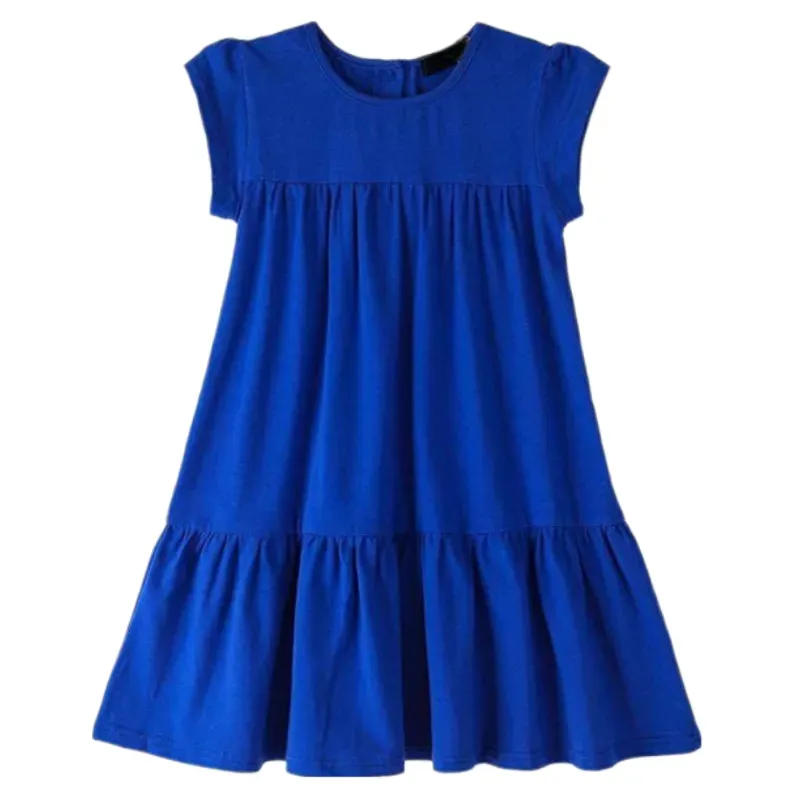 Vestido con vuelos y mangas cortas