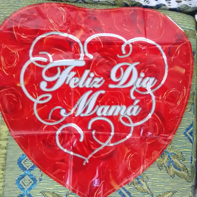 Globo corazón rojo Feliz Día Mamá 20"