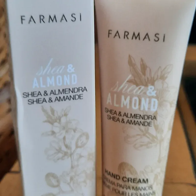 Crema para manos de Shea & Almendra