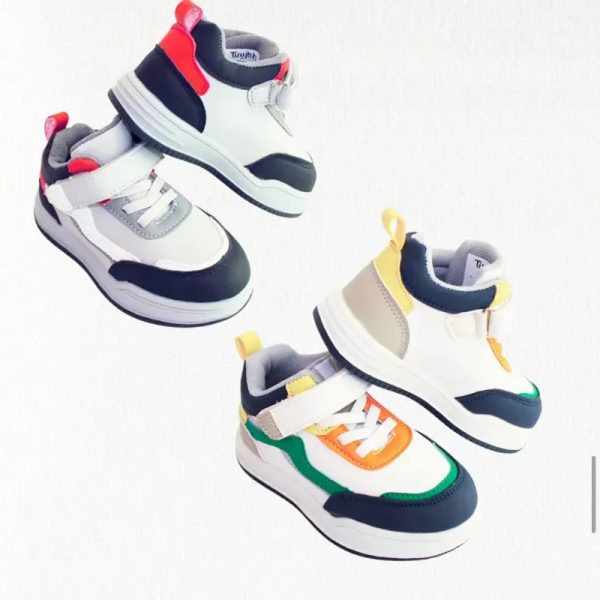 Conjunto de Tenis Infantiles Peguetas y Cordones