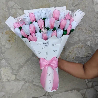 Ramo de 30 tulipanes